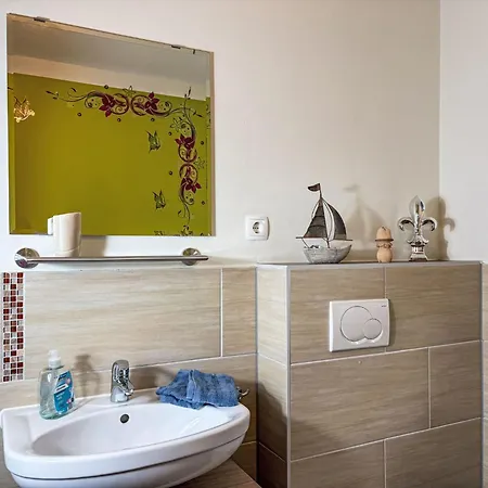 펜션 Johannika By Interhome Godern